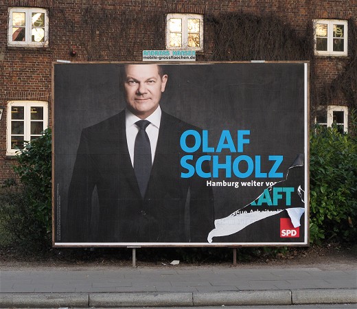 Olaf_Scholz_Wahlplakat_2015_(c)_Kay_Sokolowsky